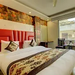 Smart Plaza Hotel